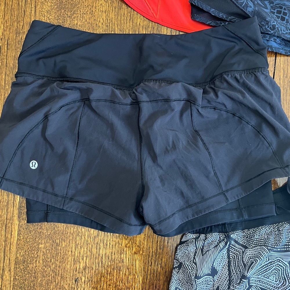 🍋LIKE NEW Lululemon 4 Pc Hottie Hot  Shorts - Picture 11 of 14